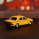 Illustration for article titled Soviet Saturday - Volga 3110 taxi
